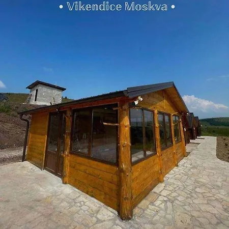 Vikendice Moskva Uvac Сasa de vacaciones Sjenica