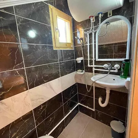 Vikendice Moskva Uvac Сasa de vacaciones *