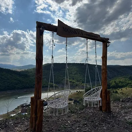 Vikendice Moskva Uvac * Sjenica