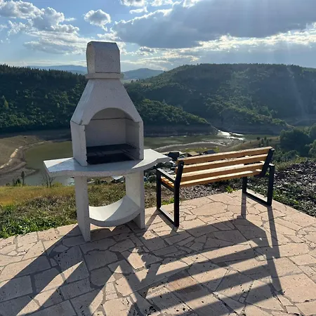 Сasa de vacaciones Vikendice Moskva Uvac