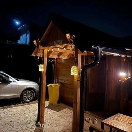 Vikendice Moskva Uvac 度假居 *