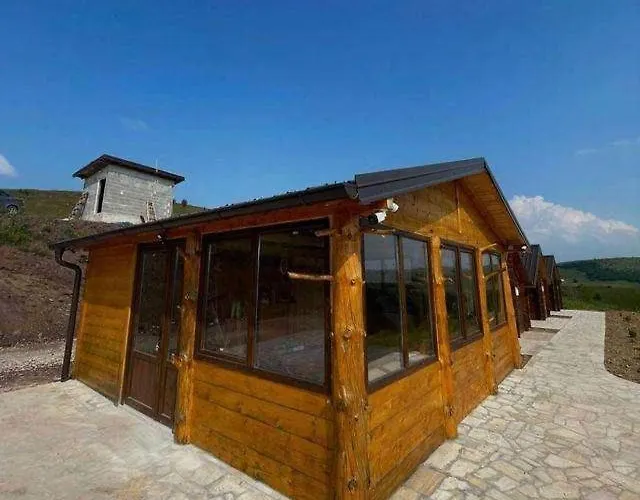 Vikendice Moskva Uvac Tatil Evi Sjenica