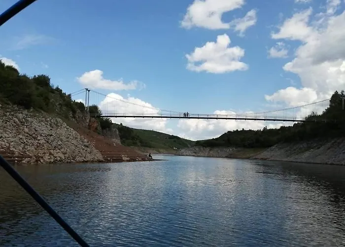 Vikendice Moskva Uvac Tatil Evi *