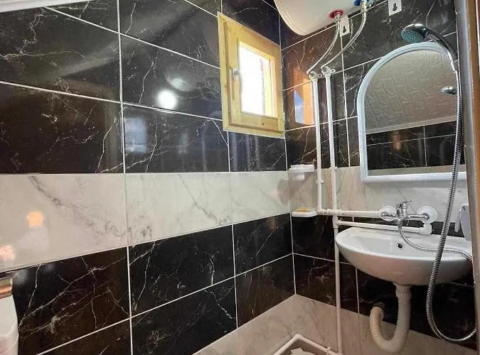 Vikendice Moskva Uvac Tatil Evi